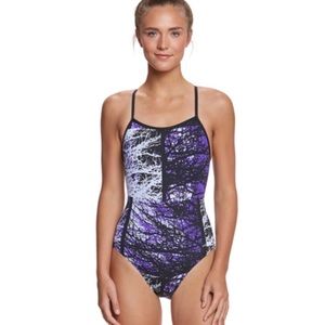 Dolfin Women’s Swimsuit Sz 32